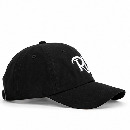 Polo šiltovka v nadčasovom strihu z prémiovej bavlny. Minimalistické vyšívané logo RL na prednej strane a čistý dizajn, ktorý sa dokonale prispôsobí tvaru hlavy.